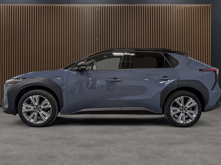 Subaru Solterra AWD with Technology Package 2024-3
