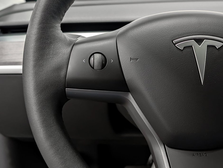 2022 Tesla Model 3 RWD-11