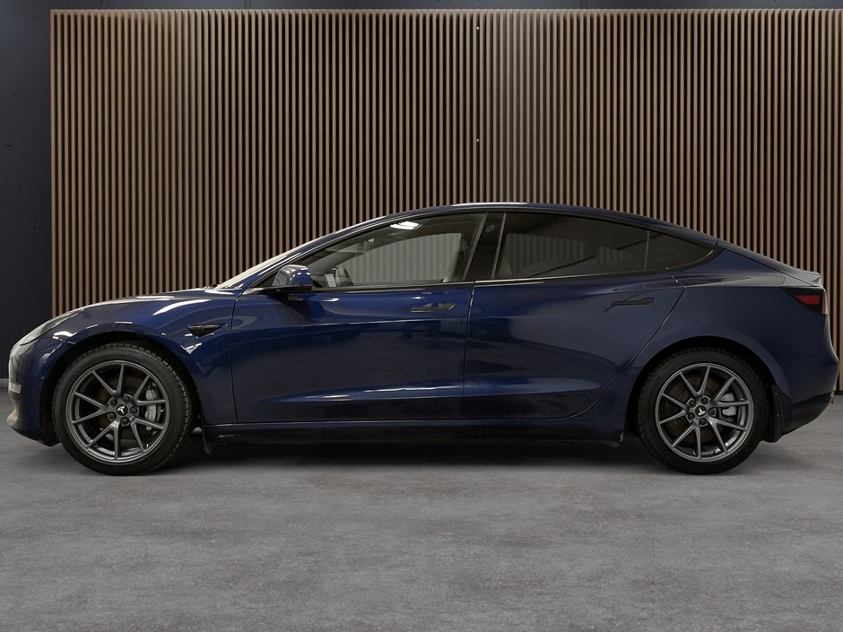 2022 Tesla Model 3 RWD-2