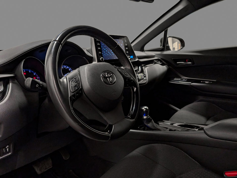 2019 Toyota C-HR LE-7