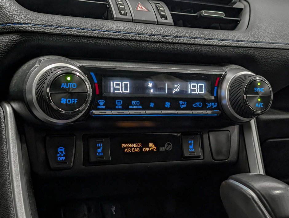 2021 Toyota RAV4 Hybrid XSE AWD-17