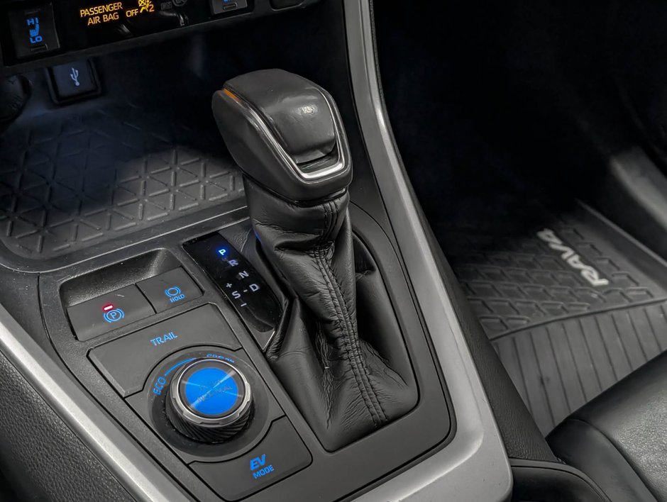 2021 Toyota RAV4 Hybrid XSE AWD-18