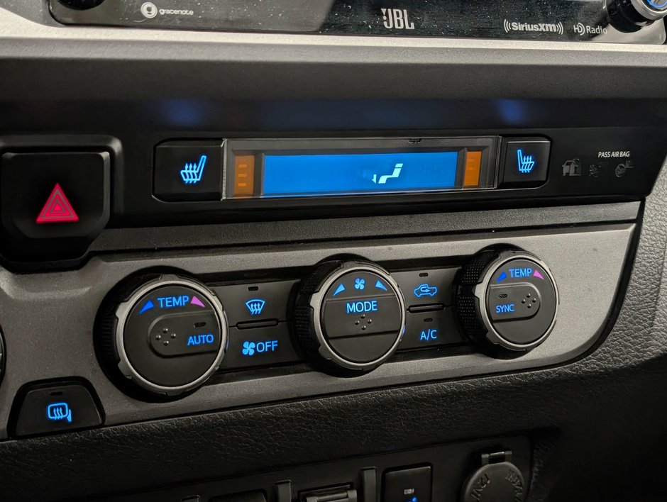 Toyota Tacoma 4X4 Double Cab 6A SB 2022-16