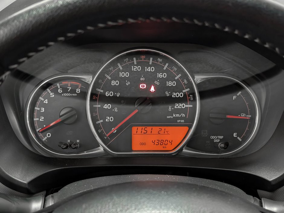 2016 Toyota Yaris 5 Dr LE Htbk 5M-13