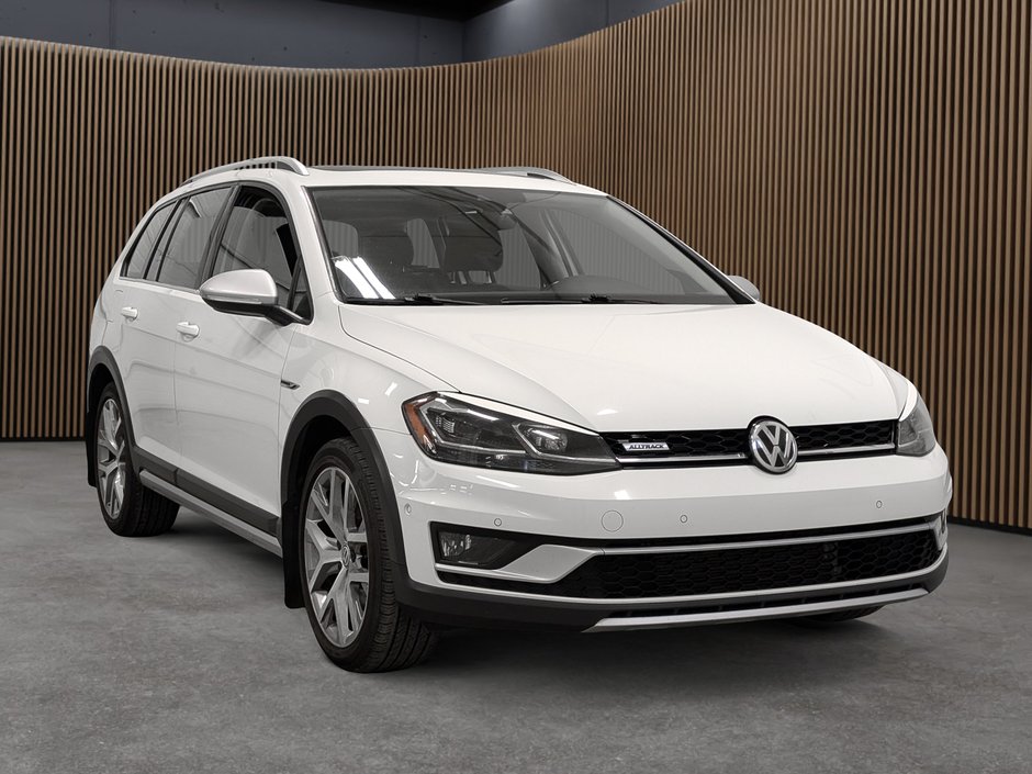 2018 Volkswagen Golf 5-Dr 1.8T Comfortline 6sp at w/Tip-1