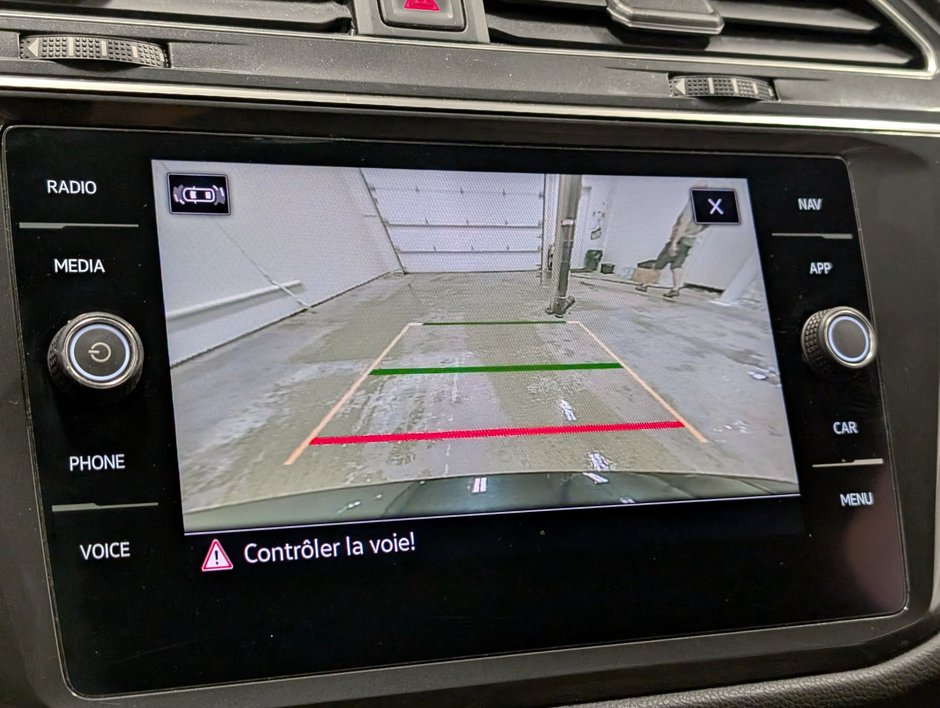 Volkswagen Tiguan Comfortline R-Line Black 2.0T 8sp at w/Tip 4M 2022-18