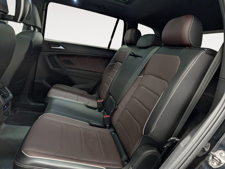 Volkswagen Tiguan Comfortline R-Line Black 2.0T 8sp at w/Tip 4M 2022-11