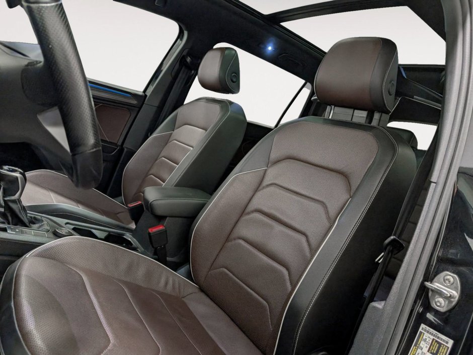 Volkswagen Tiguan Comfortline R-Line Black 2.0T 8sp at w/Tip 4M 2022-8
