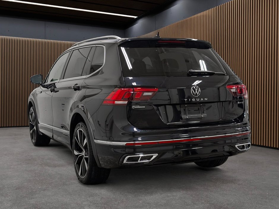 Volkswagen Tiguan Comfortline R-Line Black 2.0T 8sp at w/Tip 4M 2022-3