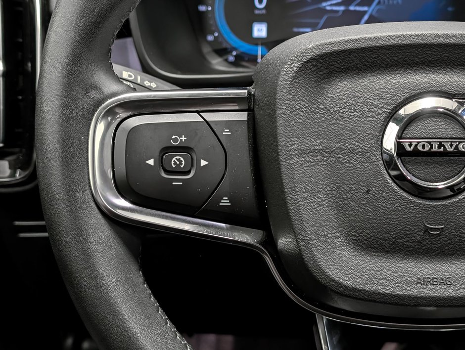 Volvo C40 Recharge TWIN Plus - Dark 2023-15