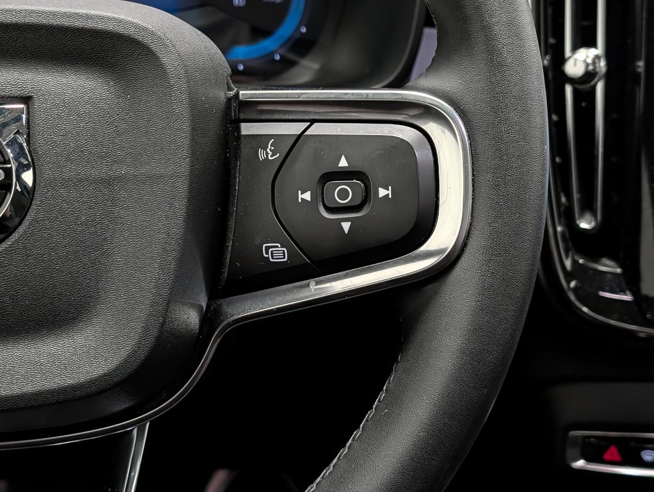 Volvo C40 Recharge TWIN Plus - Dark 2023-14