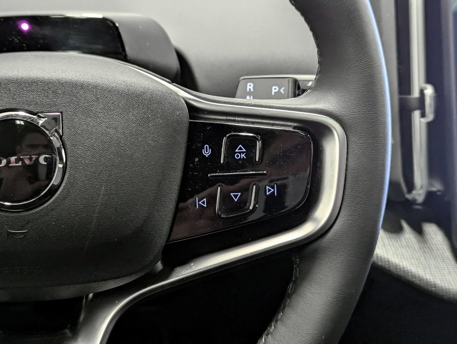 2025 Volvo EX30 Twin Motor Performance AWD Ultra-15