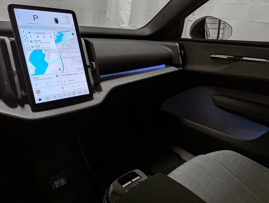 2025 Volvo EX30 Twin Motor Performance AWD Ultra-11