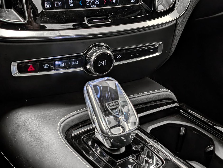 Volvo S60 Plug-In Hybrid T8 AWD Ultra Black Edition 2025-15