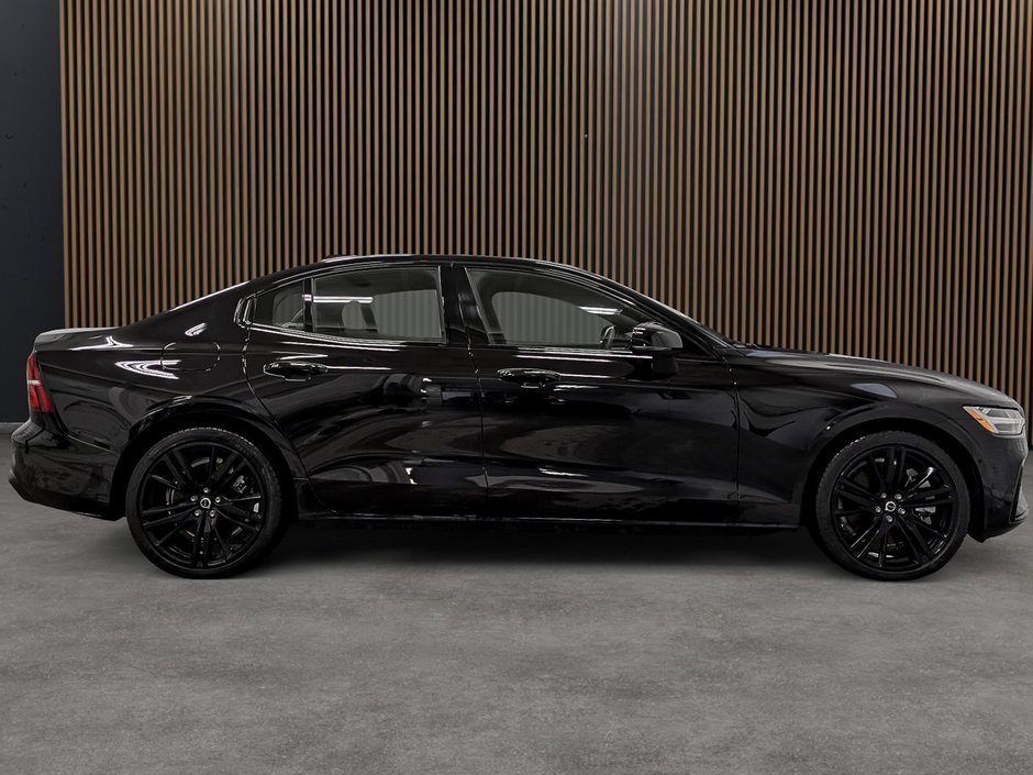 Volvo S60 Plug-In Hybrid T8 AWD Ultra Black Edition 2025-6