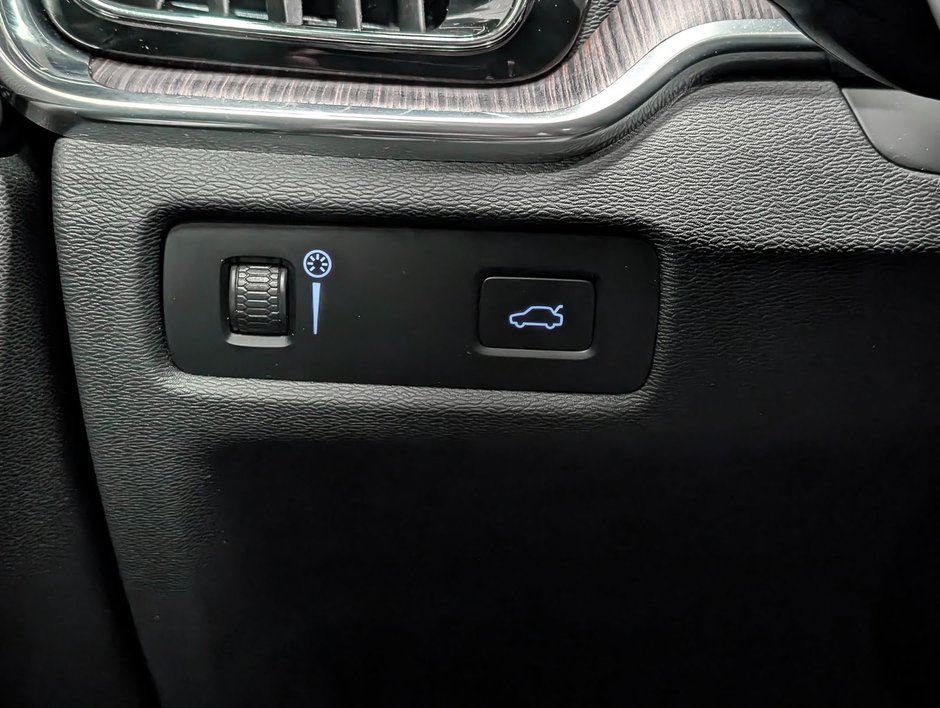 Volvo S60 T5 AWD Momentum 2021-19