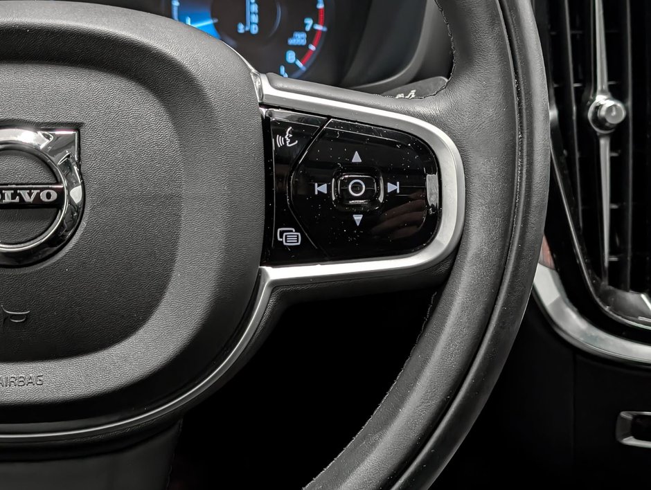 Volvo S60 T5 AWD Momentum 2021-16