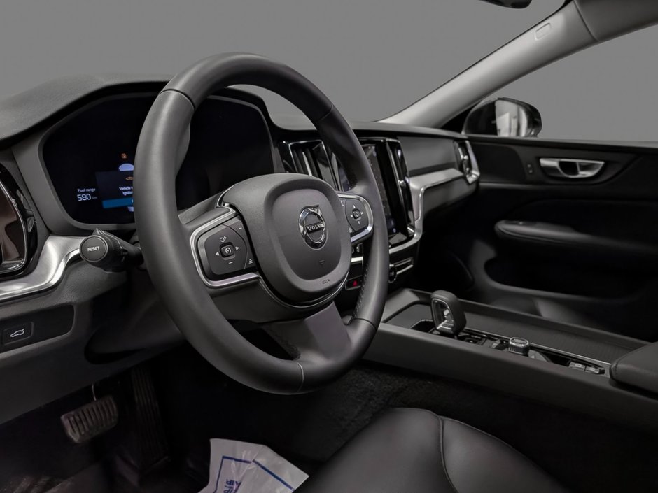2024 Volvo S60 B5 AWD Core Dark Theme-7