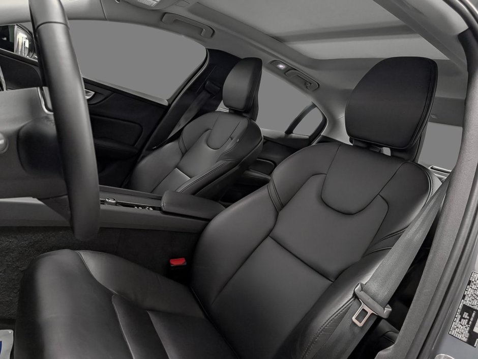 2024 Volvo S60 B5 AWD Core Dark Theme-8
