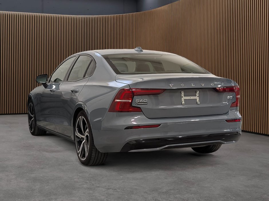 Volvo S60 B5 AWD Plus Dark Theme 2024-3