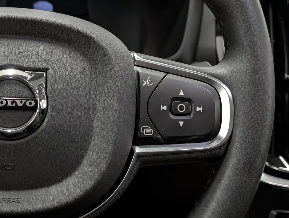 Volvo S60 B5 AWD Core Dark Theme 2024-19