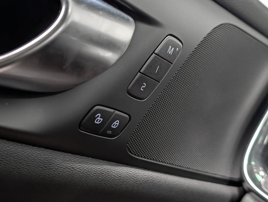 Volvo S60 B5 AWD Core Dark Theme 2024-22
