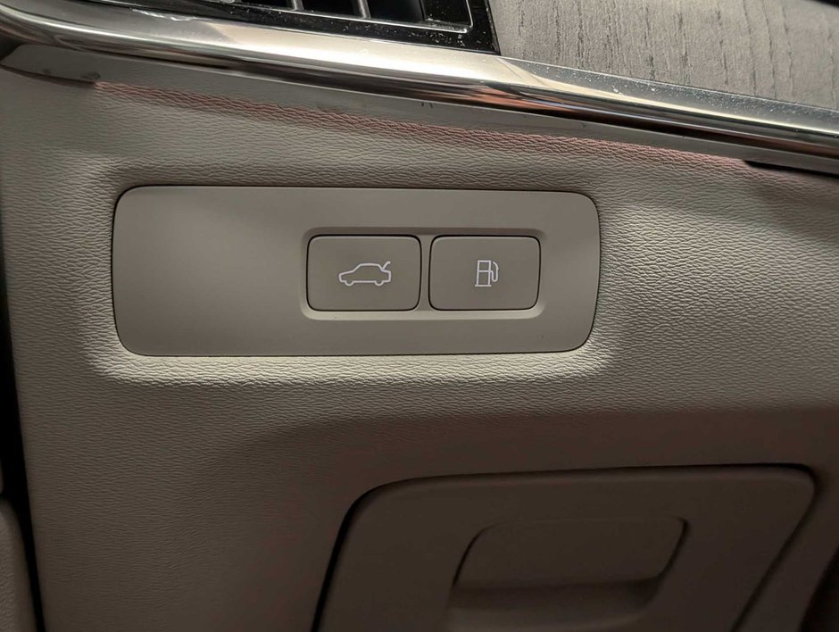 Volvo S90 Recharge T8 eAWD PHEV Ultimate Bright Theme 2024-18