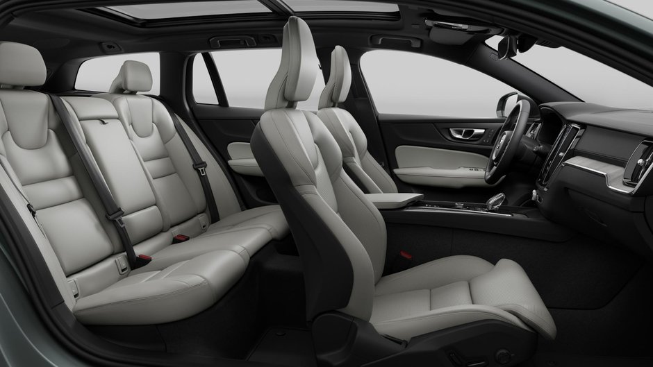 Volvo V60 Cross Country B5 AWD Ultra 2026-10