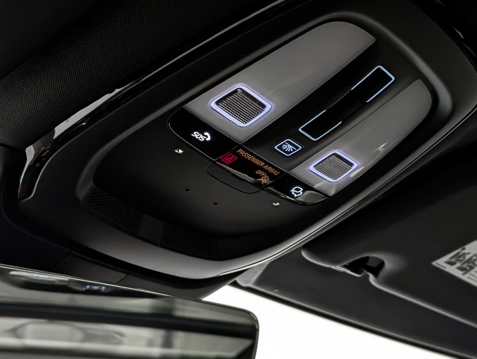 2024 Volvo V60 Recharge T8 eAWD PHEV Polestar Engineered-23