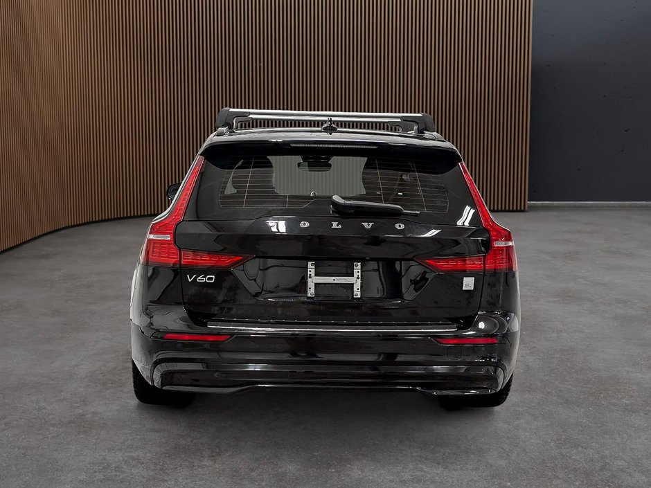 2024 Volvo V60 Recharge T8 eAWD PHEV Polestar Engineered-4