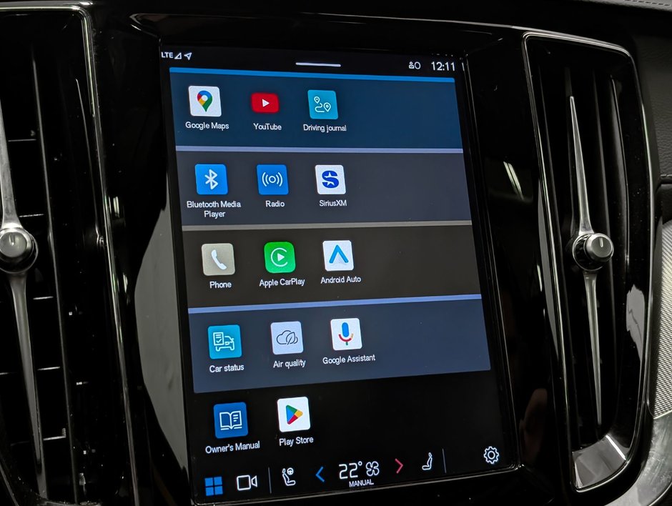 2024 Volvo V60 Recharge T8 eAWD PHEV Polestar Engineered-15