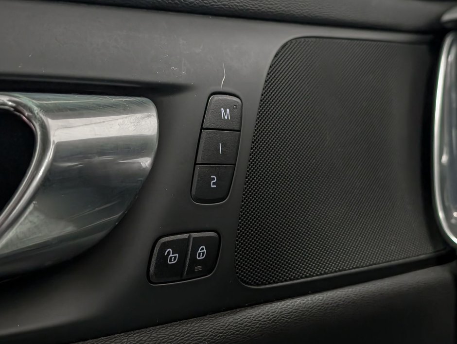 Volvo V60 T6 AWD Momentum 2020-21