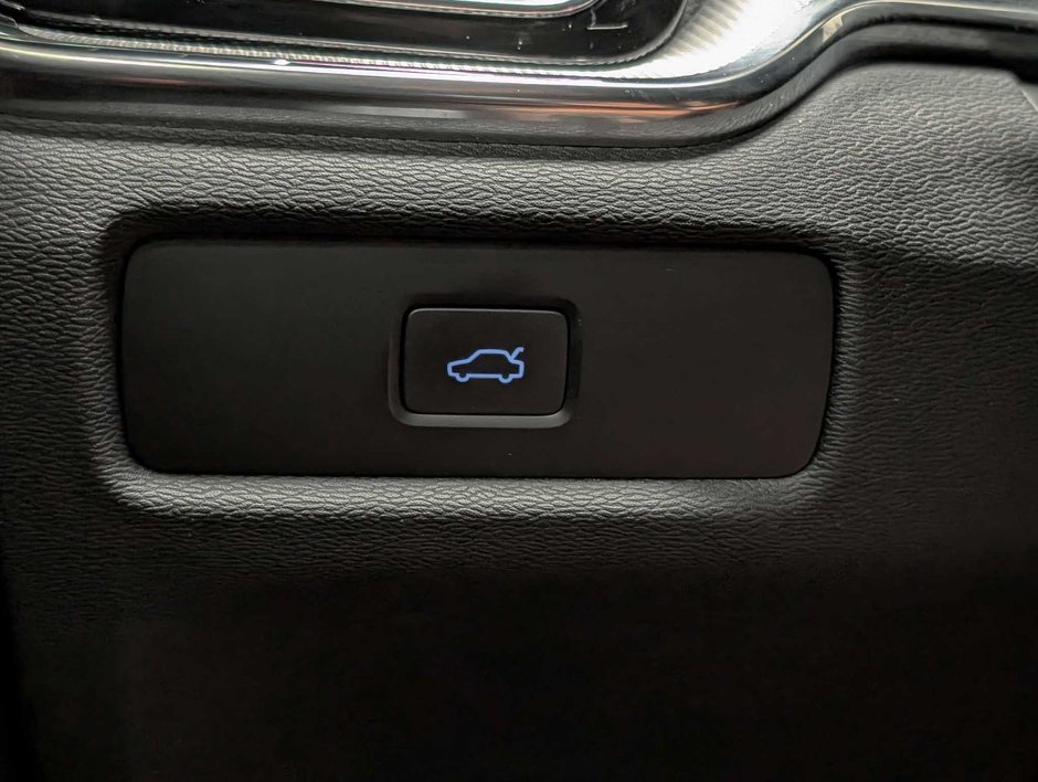 Volvo V60 B6 AWD Ultimate - Dark 2023-18