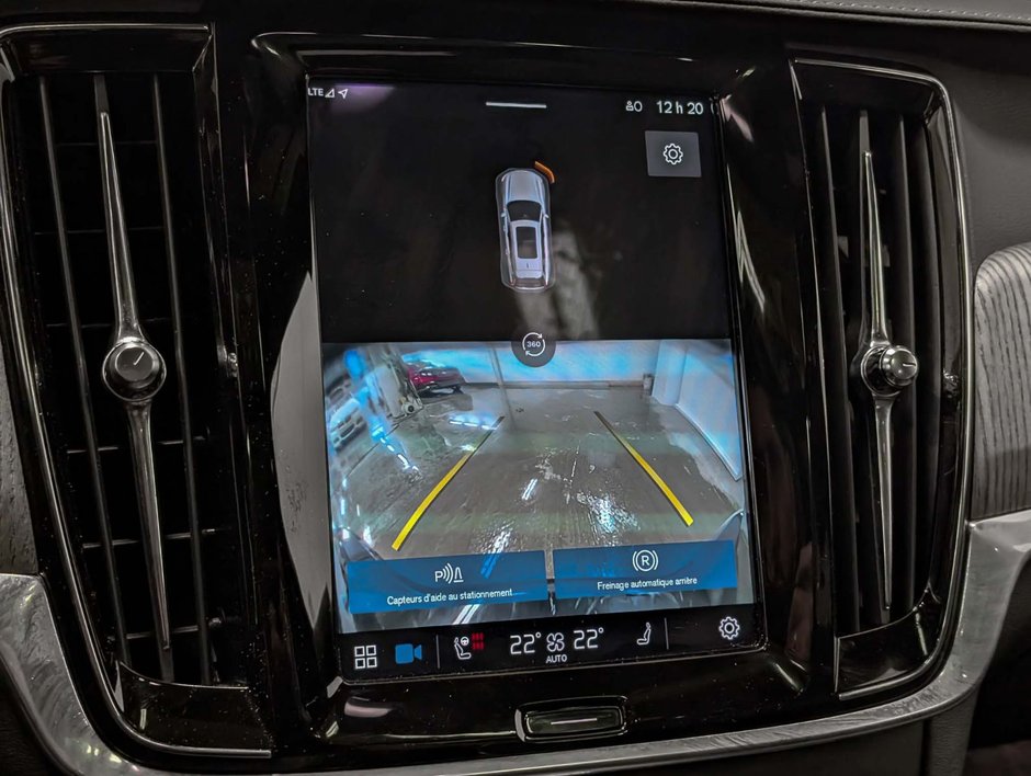 Volvo V90 Cross Country B6 AWD 2022-15