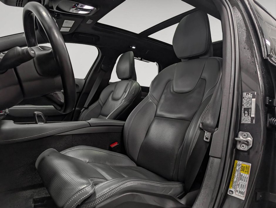 Volvo V90 Cross Country B6 AWD 2022-8