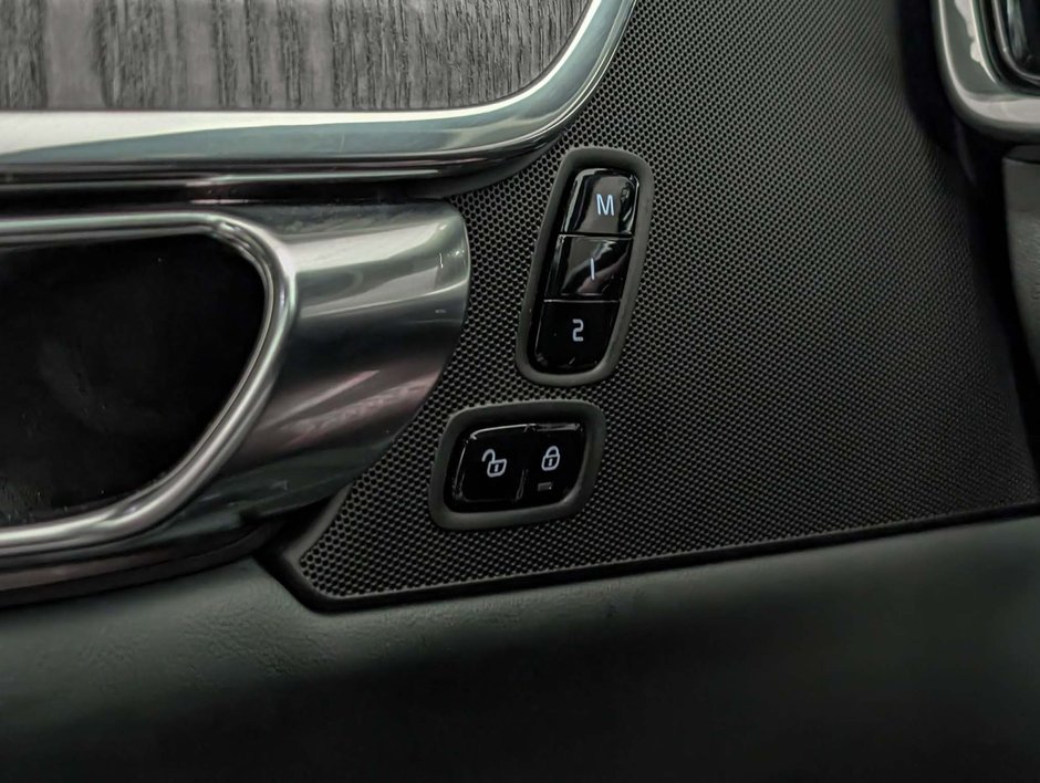 Volvo V90 Cross Country B6 AWD 2022-22