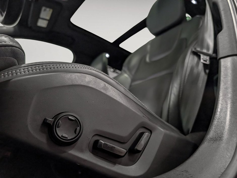 Volvo V90 Cross Country B6 AWD 2022-9