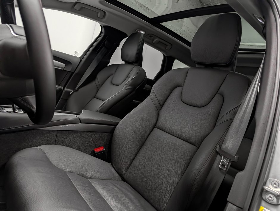 Volvo V90 Cross Country B6 AWD Plus 2025-8