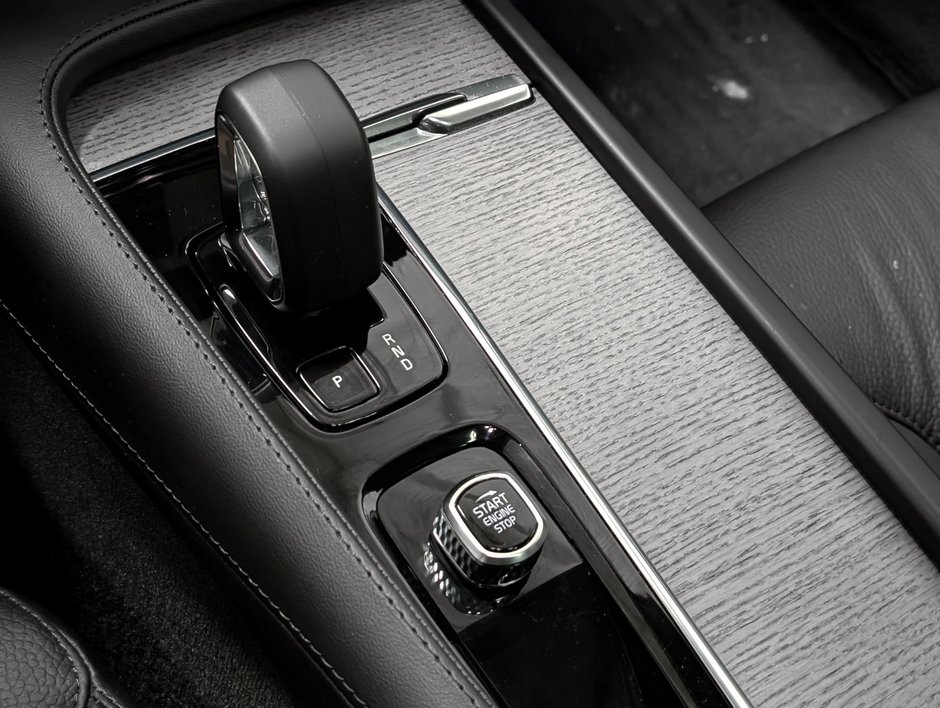 Volvo V90 Cross Country B6 AWD Plus 2025-17