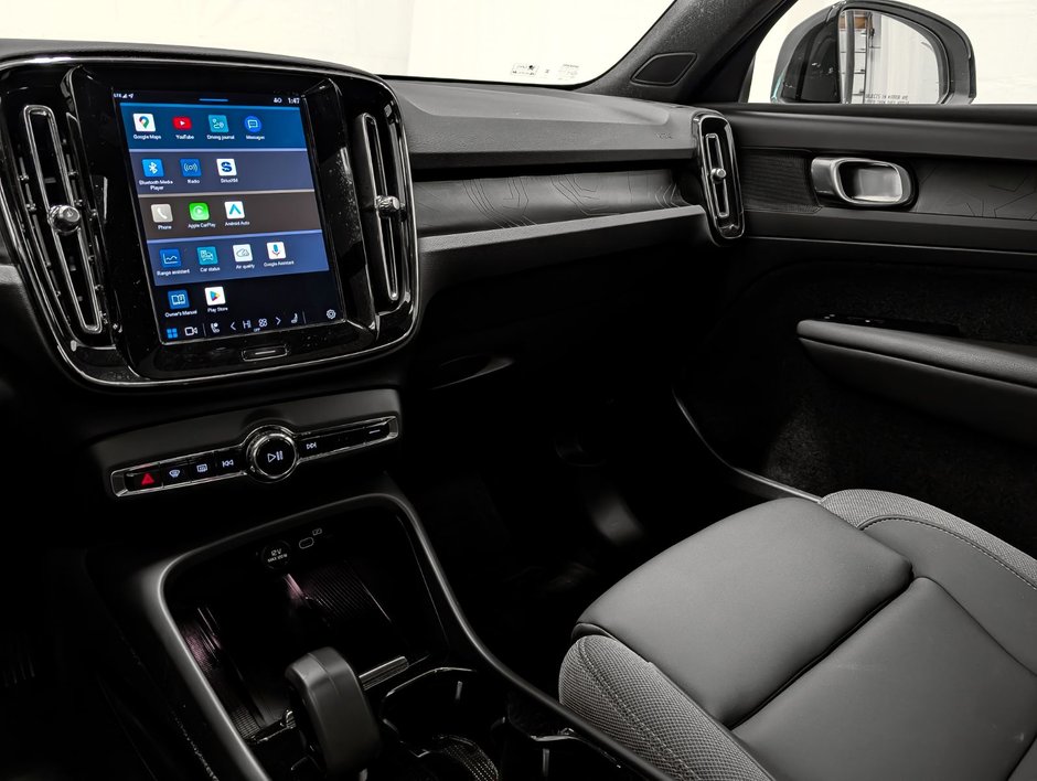 2024 Volvo XC40 Recharge Pure Electric Twin eAWD Plus-13
