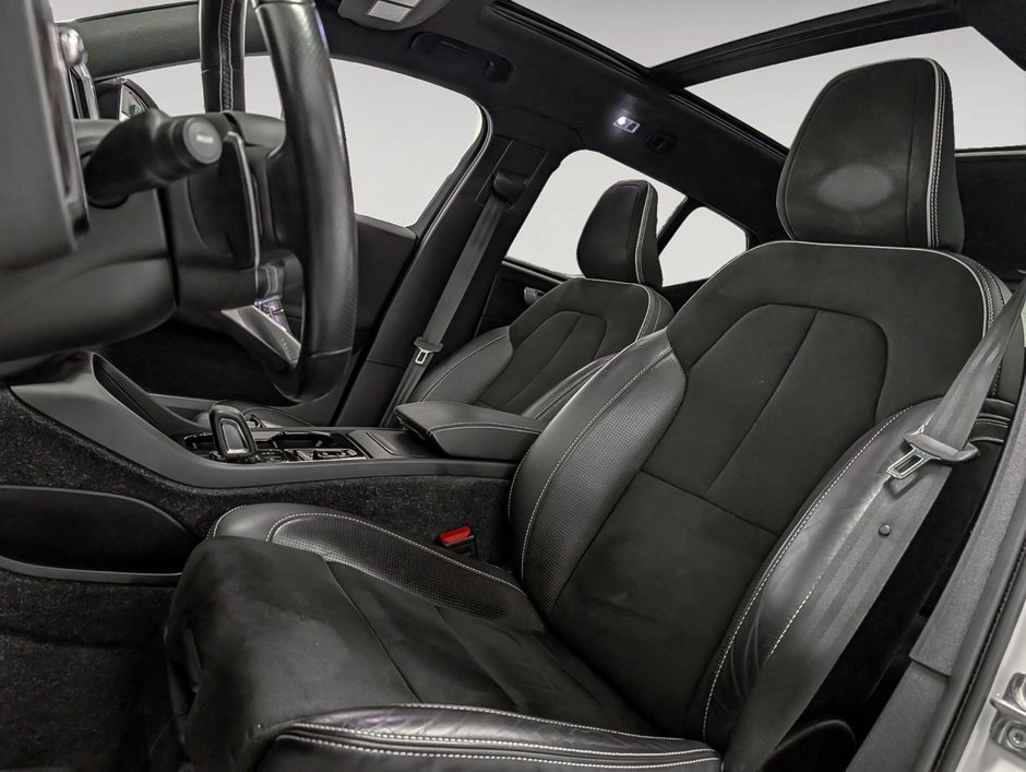 Volvo XC40 T5 AWD R-Design 2020-8