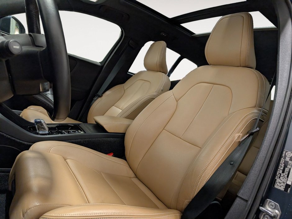 Volvo XC40 T5 AWD Inscription 2021-8
