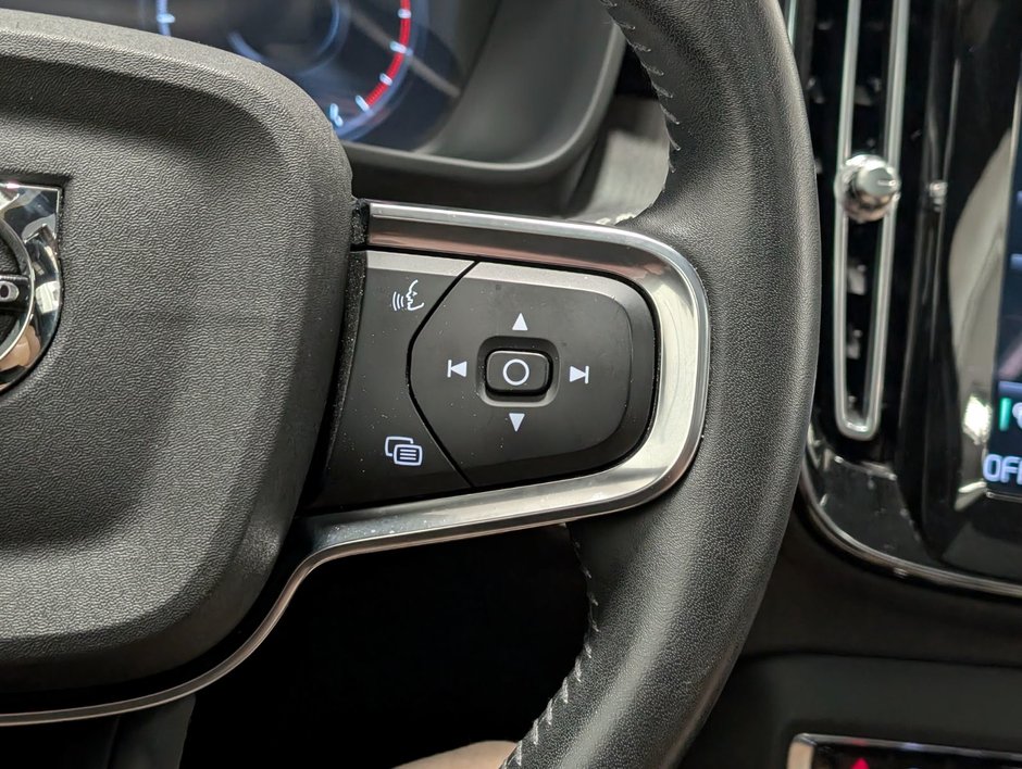 Volvo XC40 T5 AWD Inscription 2021-21