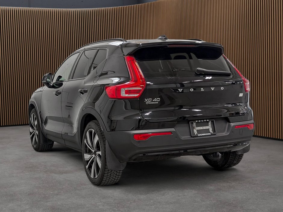 2022 Volvo XC40 Recharge Plus-3