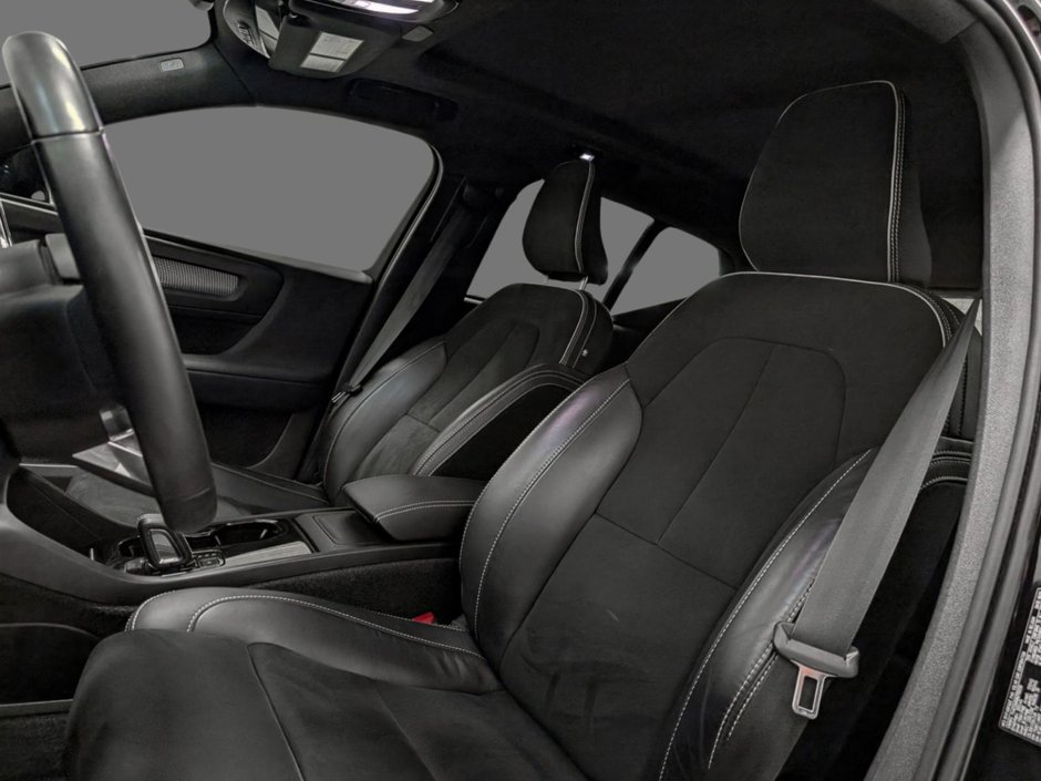 2022 Volvo XC40 Recharge Plus-8