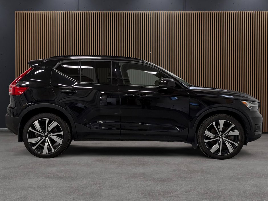 2022 Volvo XC40 Recharge Plus-6