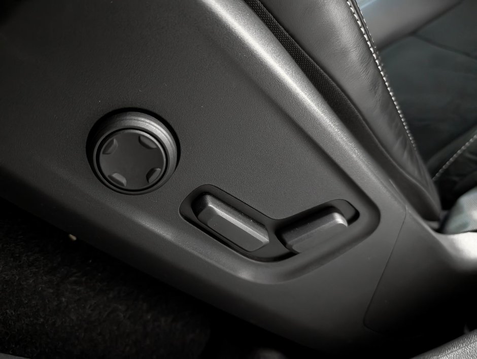 Volvo XC40 Recharge Ultimate 2022-8