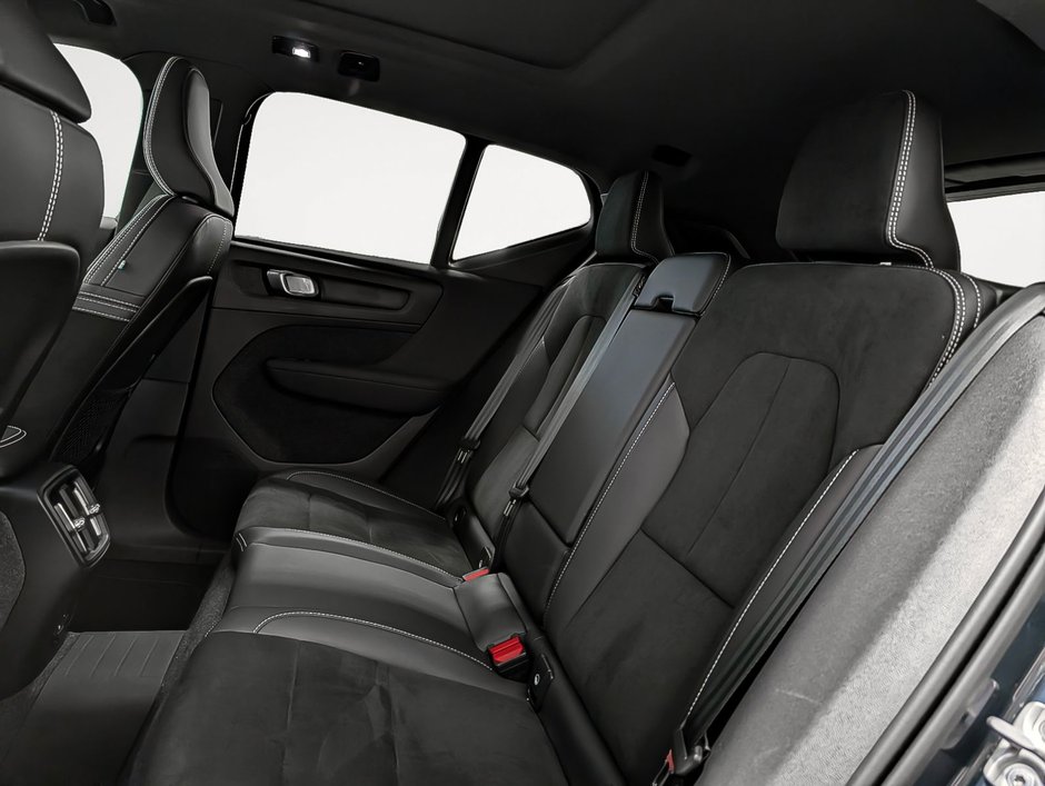 Volvo XC40 Recharge Ultimate 2022-10
