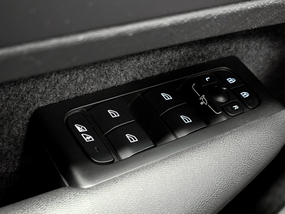Volvo XC40 Recharge Ultimate 2022-20