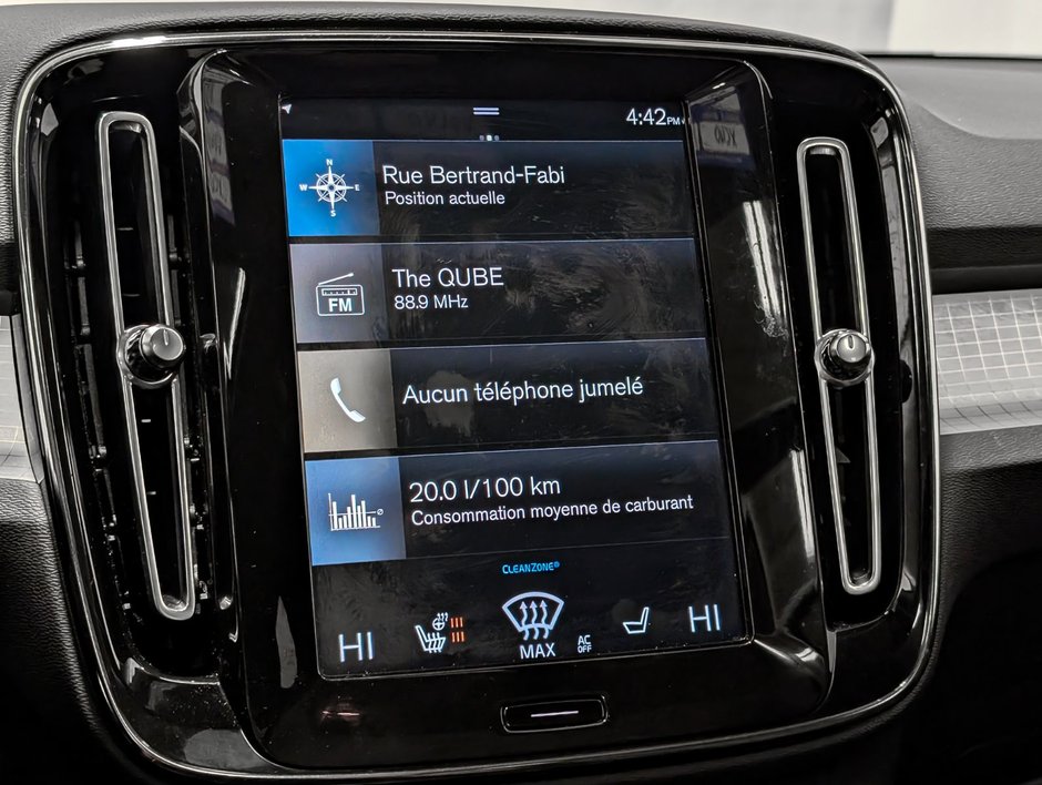 2022 Volvo XC40 T5 AWD Momentum-13